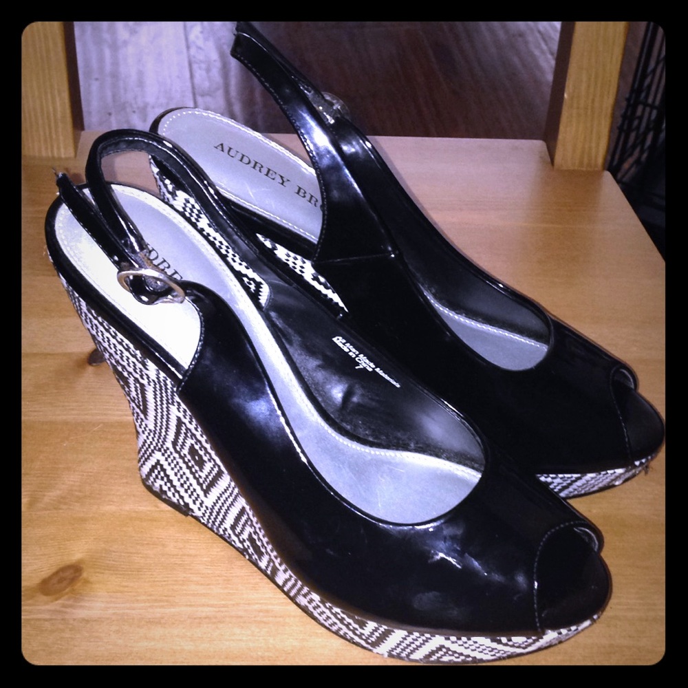 Black and white Audrey Brooke wedges